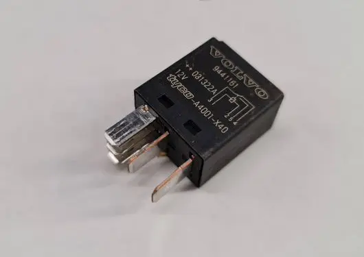 Volvo V70 Other relay 9441161 031322A A4001X40