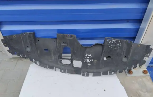 Volvo S40, V40 Engine splash shield/under tray PLYTAZDERZAKAS40