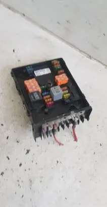 Volkswagen Golf V Fuse box set 1K0937125