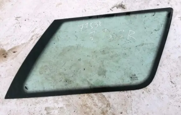 Peugeot 405 Rear side window 43r000493 43r-000493