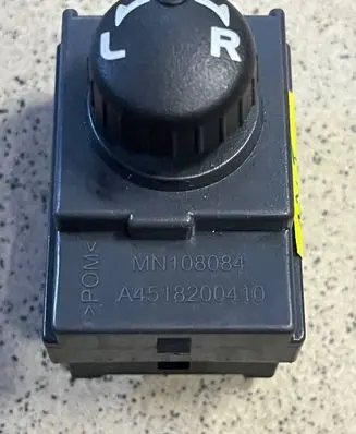 Mitsubishi Colt Wing mirror switch MN108084 7A23