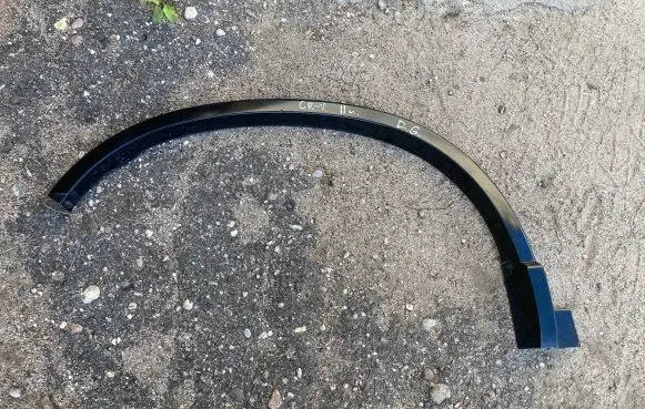 Honda CR-V Rear fender molding trim 74410SWAGO10M1