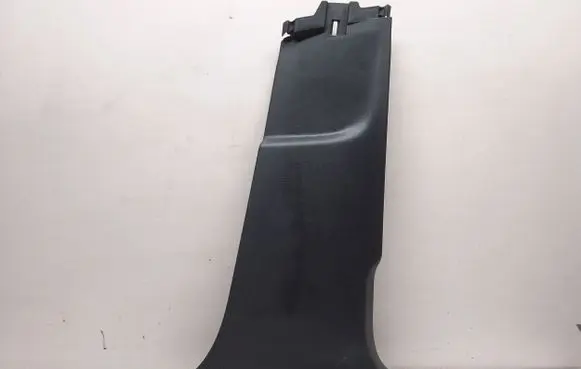 (B) pillar trim (bottom)
