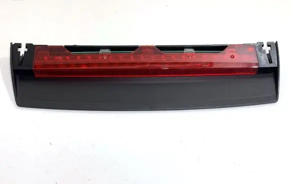 Audi A8 S8 D4 4H Third/center stoplight 4H0945097