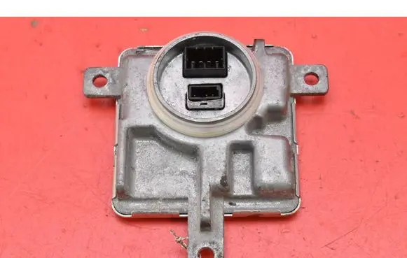 Volvo V40 Voltage converter/converter module 7226115099