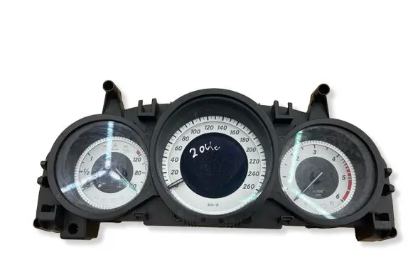 Mercedes-Benz C W204 Speedometer (instrument cluster) A2049004108