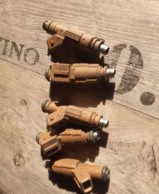 Volvo S80 Fuel injector 0280155831 9186340