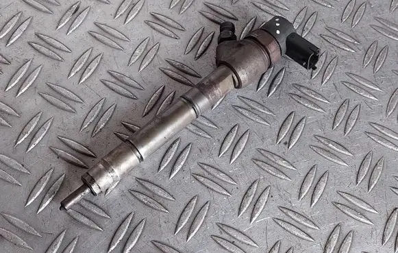 KIA Ceed Fuel injector 0445110256