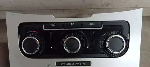 Volkswagen PASSAT B7 USA Climate control unit 18060740