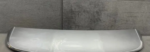 Tailgate/trunk spoiler