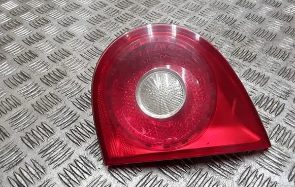 Volkswagen Golf V Tailgate rear/tail lights 1k6945094g