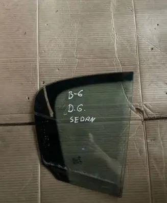 Volkswagen PASSAT B6 Rear side window