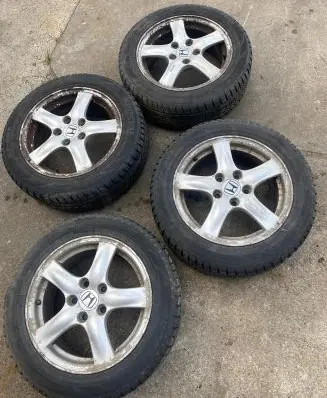 R16 alloy rim