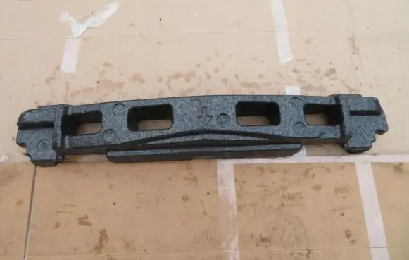 Front bumper foam support bar