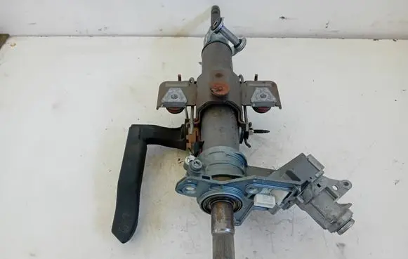 Opel Zafira B Steering wheel axle 13182345 3130502 270053053