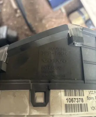 Volvo S80 Speedometer (instrument cluster) 8673802 1067378