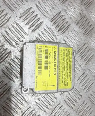 Mitsubishi Colt Airbag control unit/module 0285001684