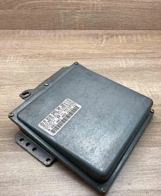 Mercedes-Benz C W202 Engine control unit/module ECU A0185453432 0281001463