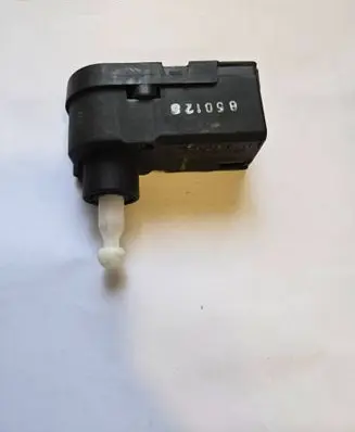 Headlight level adjustment motor