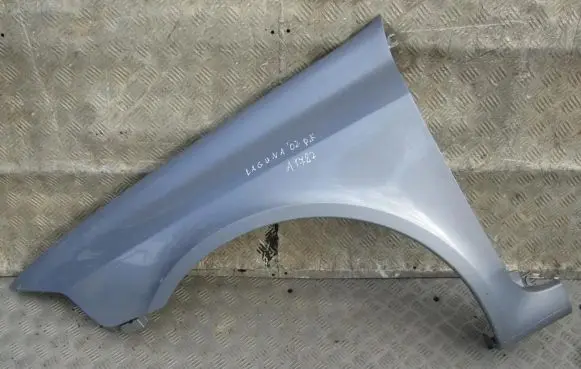 Renault Laguna II Fender