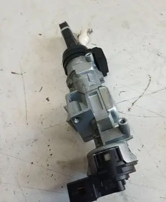 Mazda 5 Ignition lock 3M513F880AC C23666938B