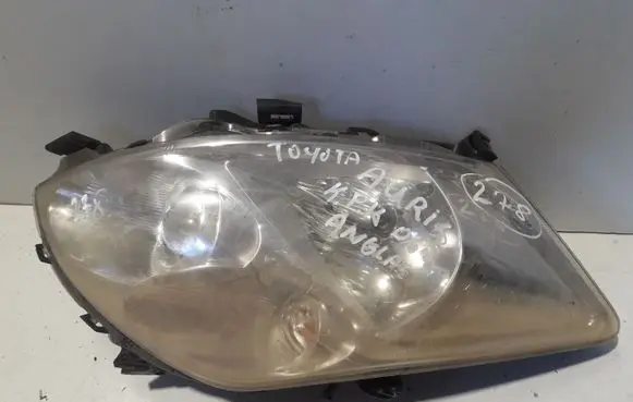 Toyota Auris 150 Headlight/headlamp