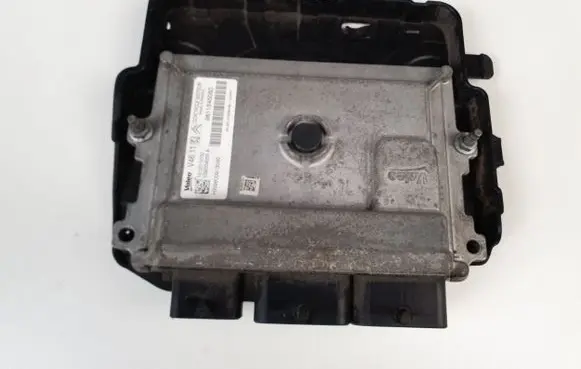Peugeot 208 Engine control unit/module 9811545080