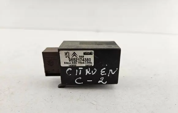 Citroen C2 Fuel pump relay 9652174380