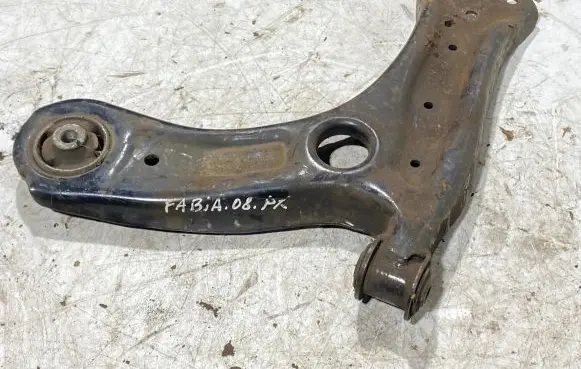 Skoda Fabia Mk2 (5J) Front lower control arm/wishbone
