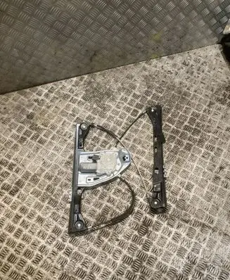 Mercedes-Benz C W203 Front door window regulator with motor A2037202446 2037202446