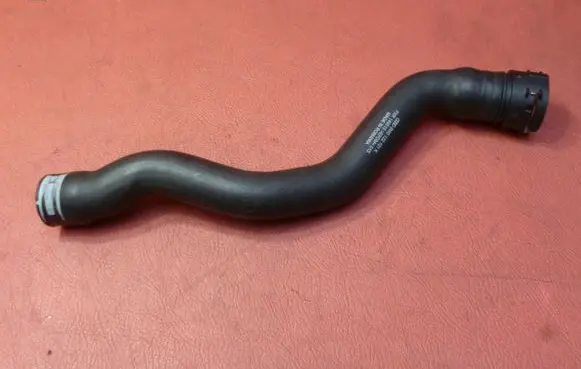 Audi A4 S4 B9 Engine coolant pipe/hose 8W0122101K
