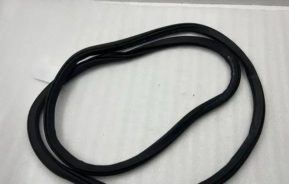 Audi Q4 e-tron Rubber seal front door (on door) 11A867911B