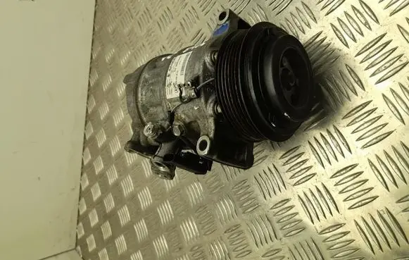 Mercedes-Benz C W205 Air conditioning (A/C) compressor (pump) A0008303902