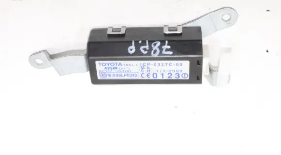 Lexus LS 430 Keyless (KESSY) go control unit/module ICP032TC00