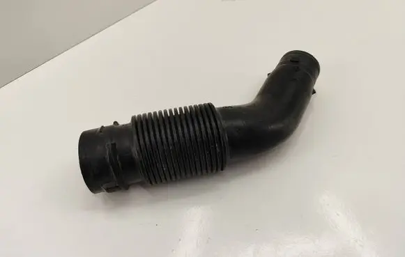Peugeot 5008 II Air intake hose/pipe 9810920980 70078W01