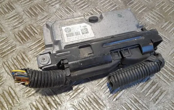 Skoda Roomster (5J) Engine control unit/module 03C906024B 6160142201 68940441H