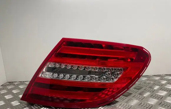 Mercedes-Benz C W204 Rear/tail lights 2049060503