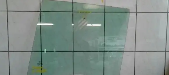 Ford B-MAX Sliding door window/glass 