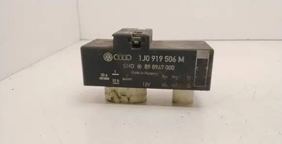 Coolant fan relay
