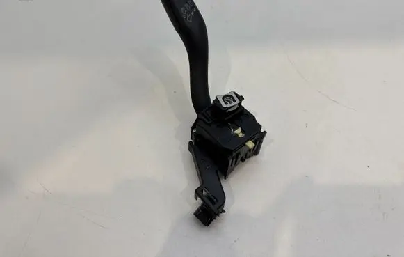 Audi A3 S3 8P Indicator stalk 8P0953513C