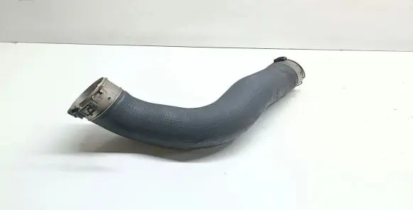 BMW 5 F10 F11 Intercooler hose/pipe 574140222