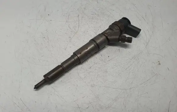 BMW 5 E60 E61 Fuel injector 7793836 13537793836 0445110216