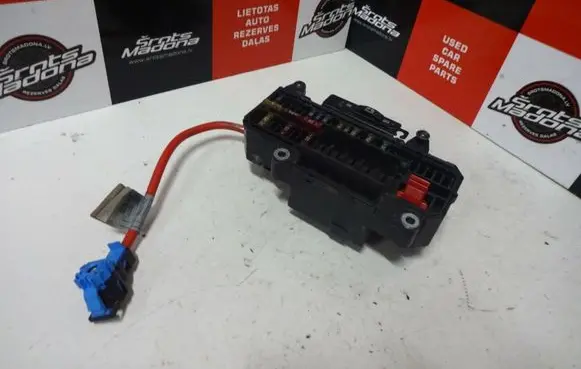 BMW 7 E65 E66 Fuse module 6900583