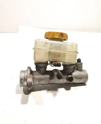 Nissan Navara D22 Master brake cylinder 