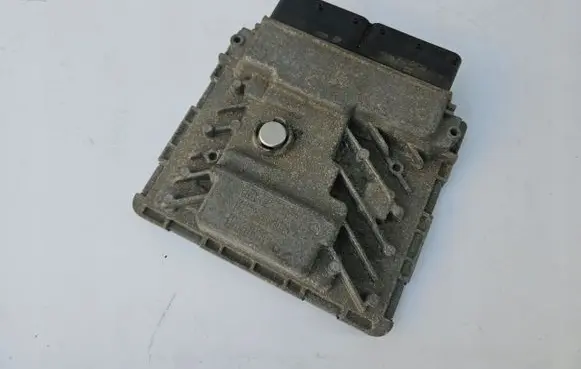 Audi A4 S4 B9 8W Engine control unit/module ECU 06L907425