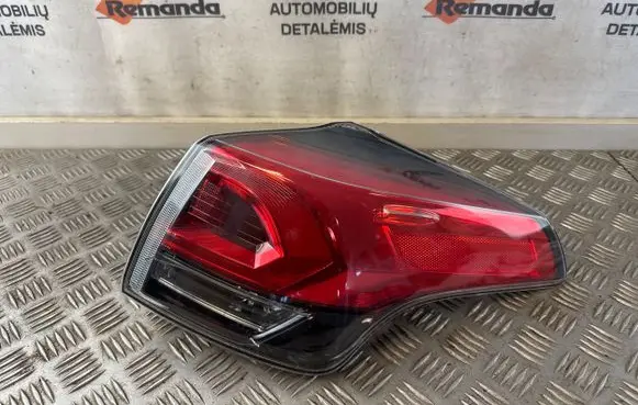 Toyota RAV 4 (XA40) Rear/tail lights 8155042201 A4Q2210001