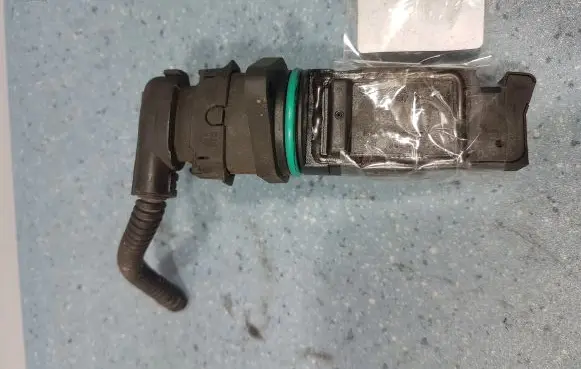 Alfa Romeo GTV Mass air flow meter f00c2g2063