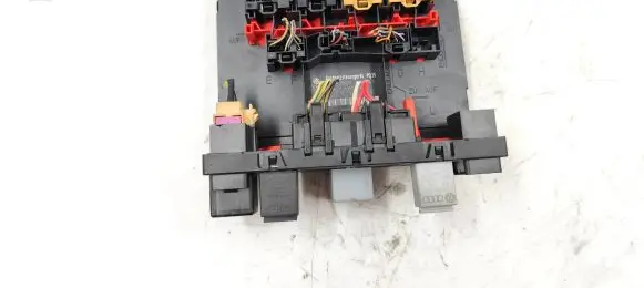 Volkswagen Touran I Comfort/convenience module 1K0937049K F005V00456 H30S0701