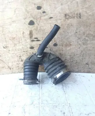 Audi A4 S4 B7 8E 8H Air intake hose/pipe 4F0129615E