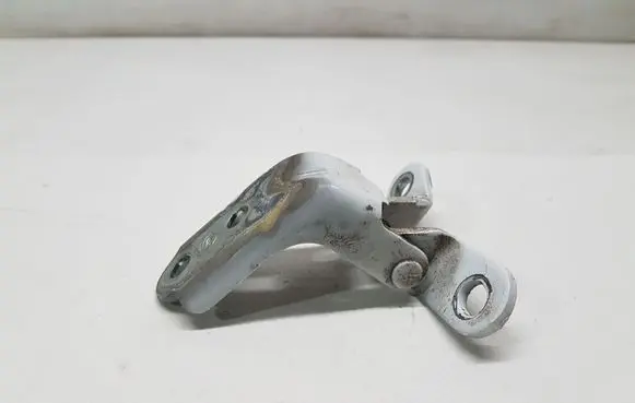 Hyundai i30 Front door upper hinge 793202E000